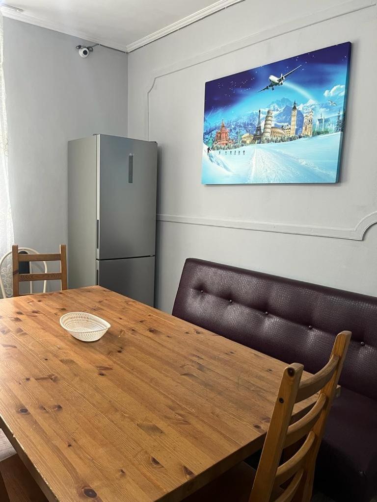 Hostel64 Алма Ата Екстериор снимка