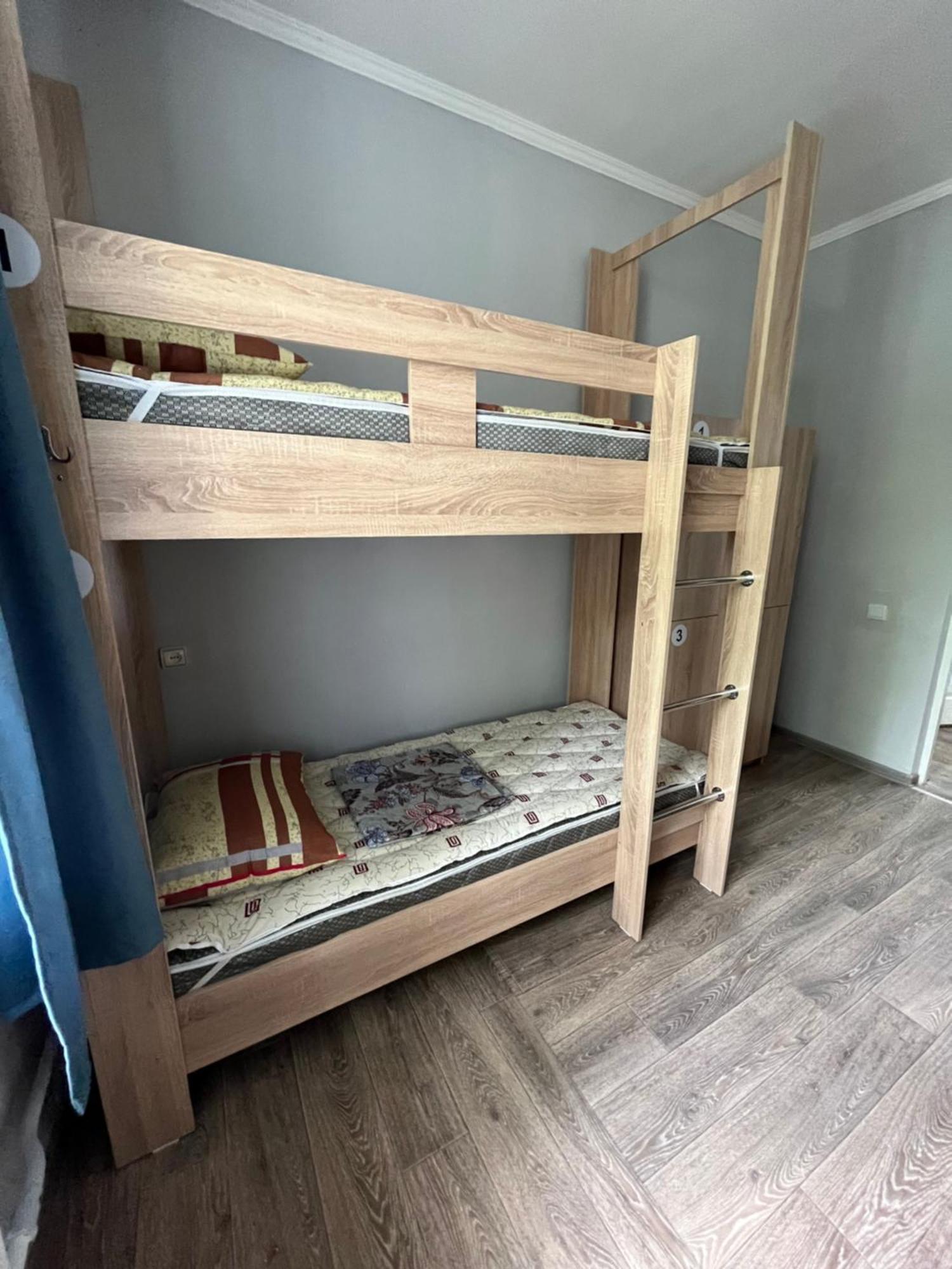 Hostel64 Алма Ата Екстериор снимка